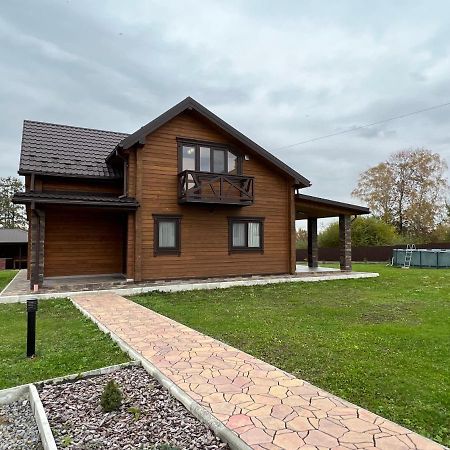Villa Family House Truskavets Modrychi Bagian luar foto