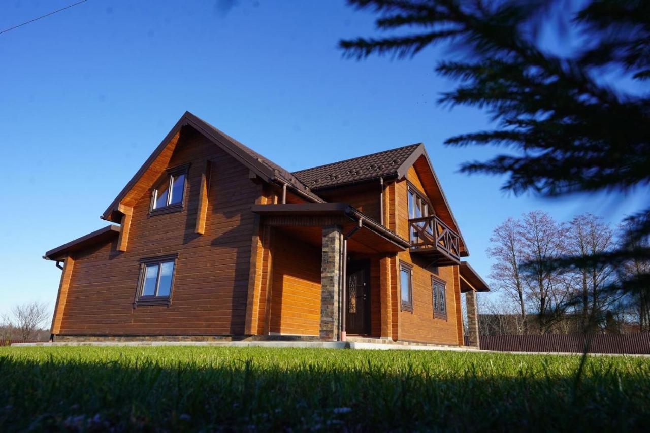 Villa Family House Truskavets Modrychi Bagian luar foto
